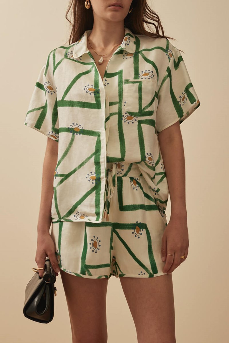 Set unic de pantaloni scurți de top cu imprimeu delicat cu nasturi