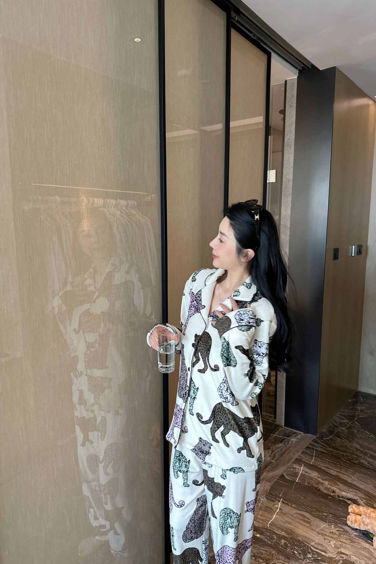 メラード レオパードプリント パジャマセット