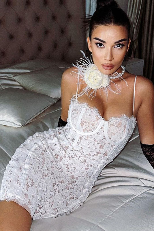 라비니아 플런징 V 맥시 드레스