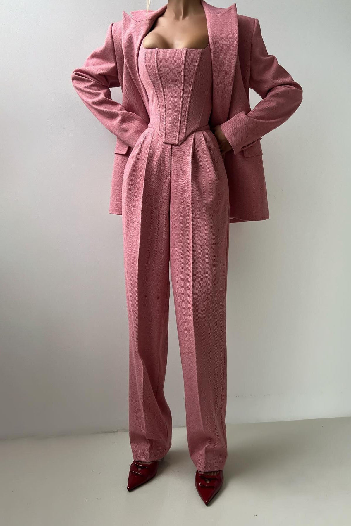 Profesjonell dress med belte