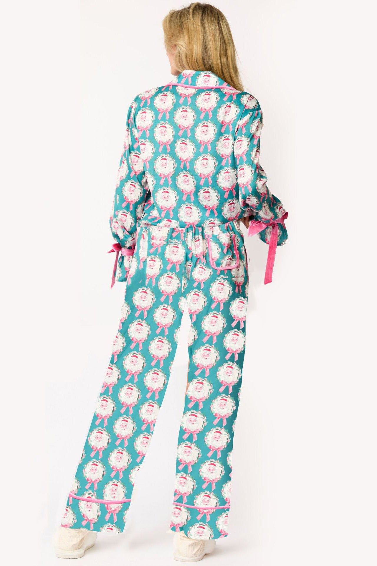 Set de pijamale lungi cu personaje de Crăciun