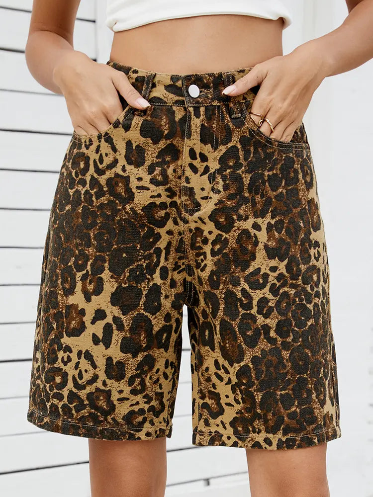 Shorts in denim snellenti con stampa leopardata vintage