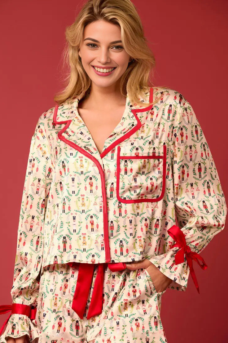 Set de pijamale lungi cu personaje de Crăciun