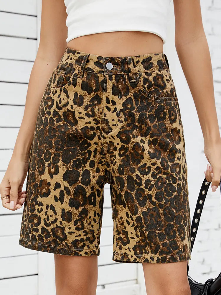 Shorts in denim snellenti con stampa leopardata vintage
