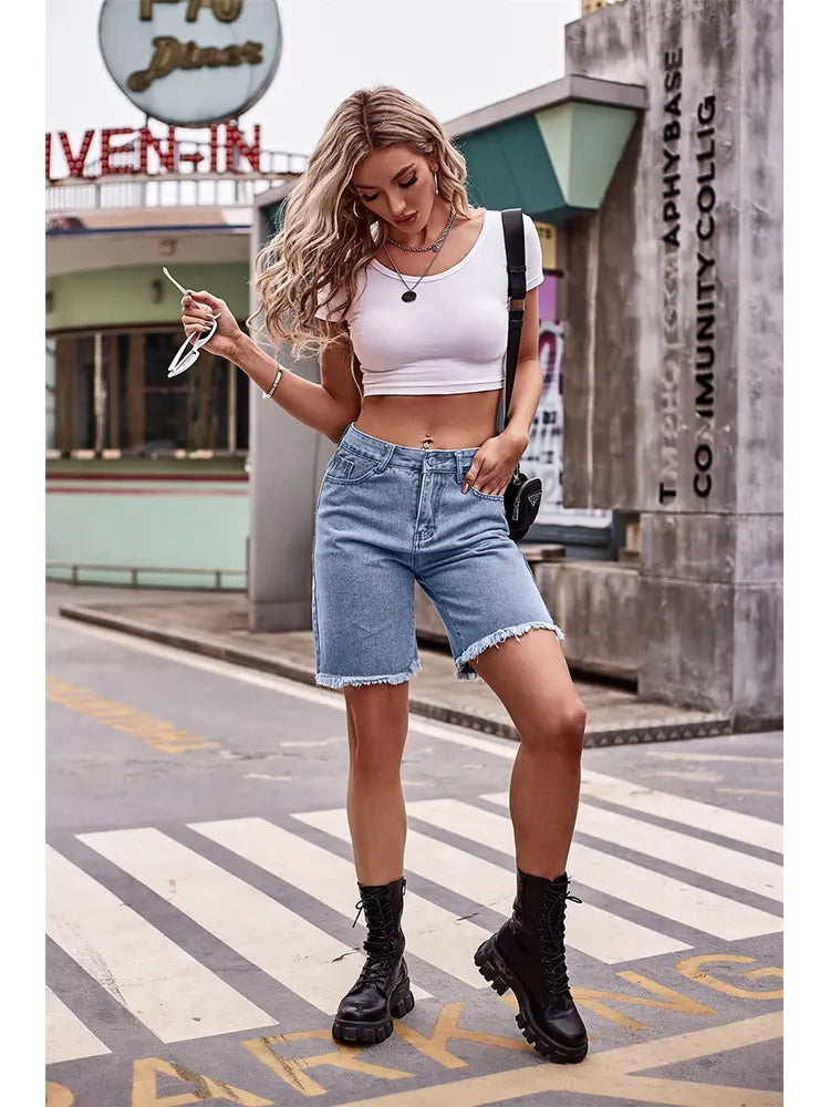 Short en jean polyvalent à ourlet effiloché