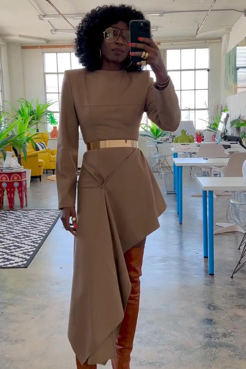 Urban Camel Sharp-Shoulder Midi Dress