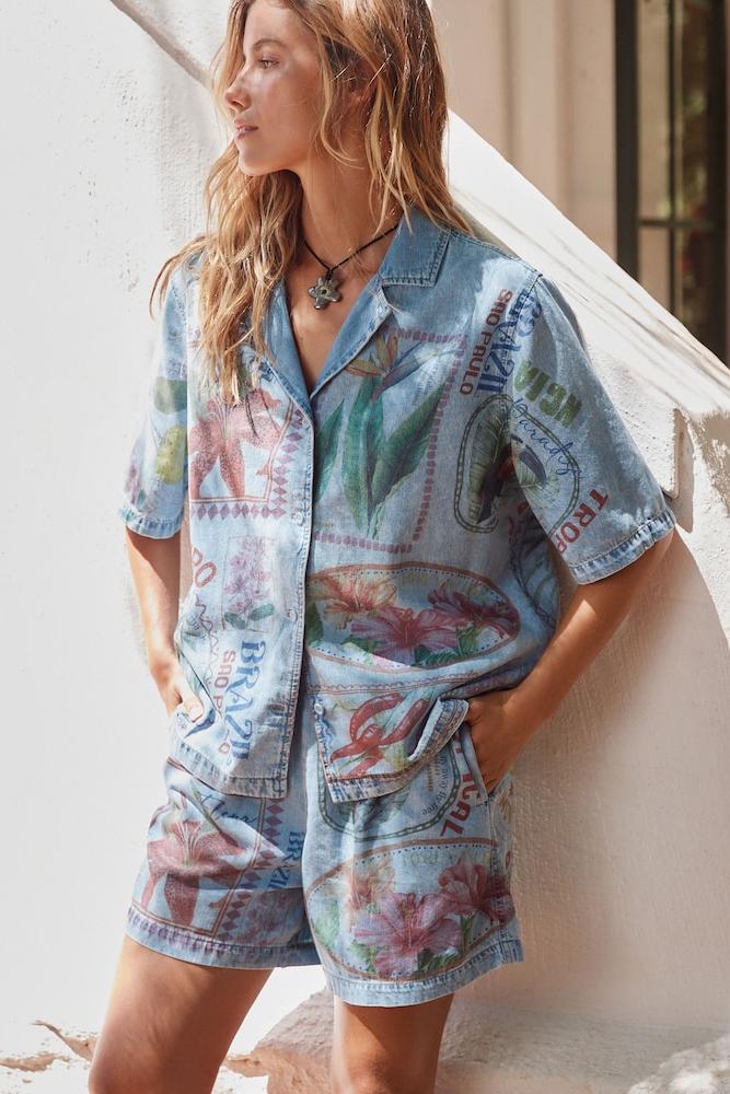 Postcard Printing Shorts Set
