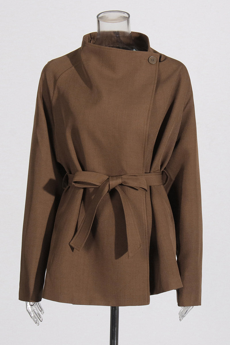 असममित डिजाइन जैकेट