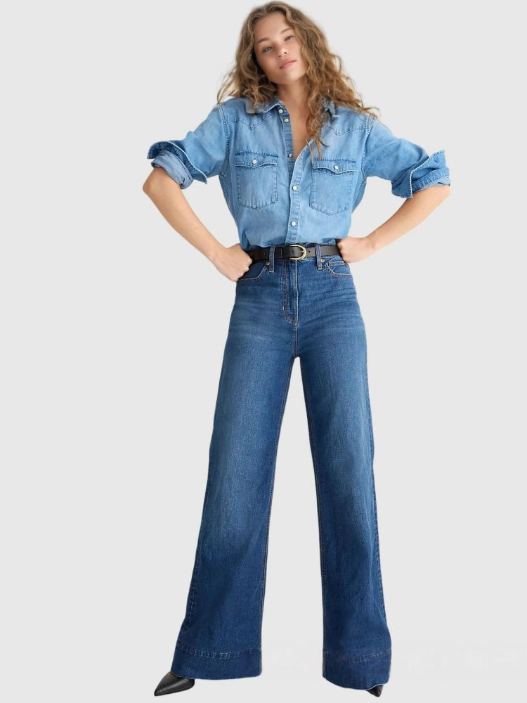 Klassiska tvättade flare-jeans