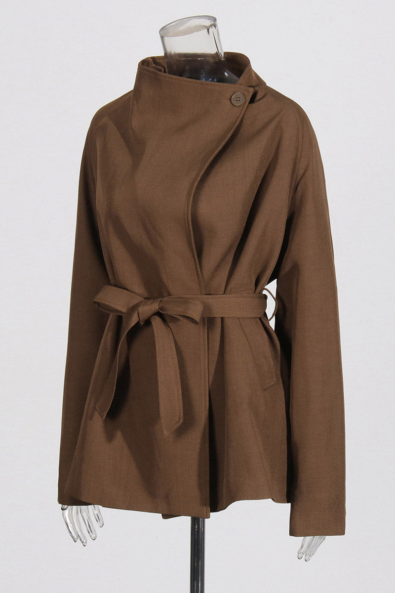 असममित डिजाइन जैकेट