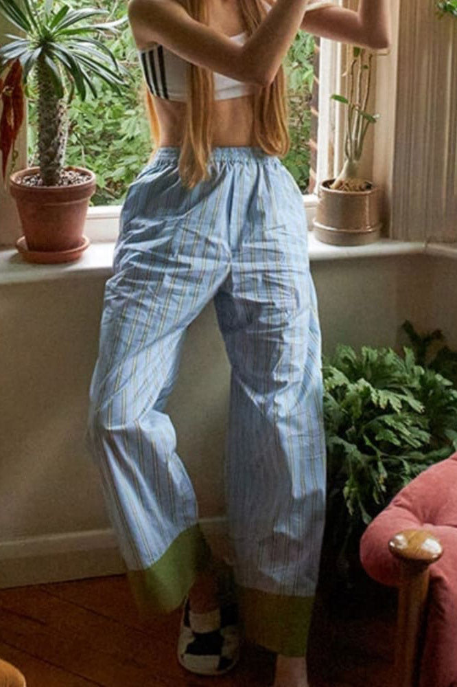 Set de pijamale cu dungi și blocuri de culoare