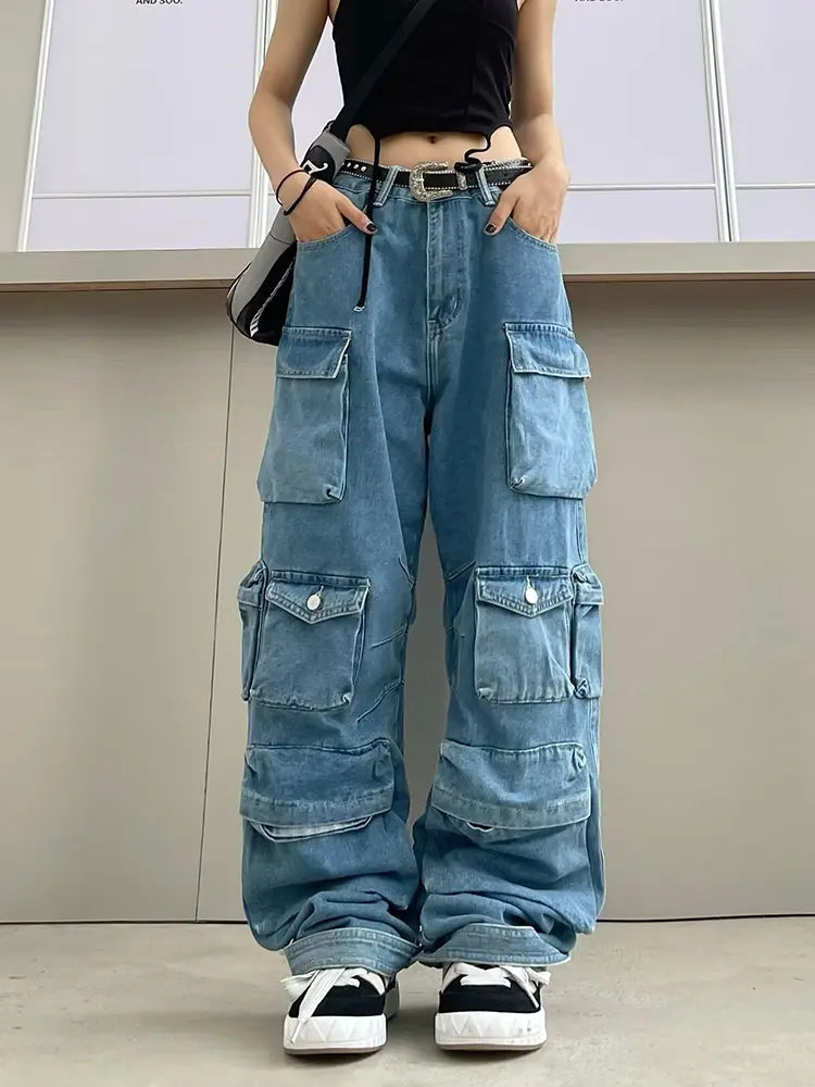 Jeans com zíper e lavagem clara
