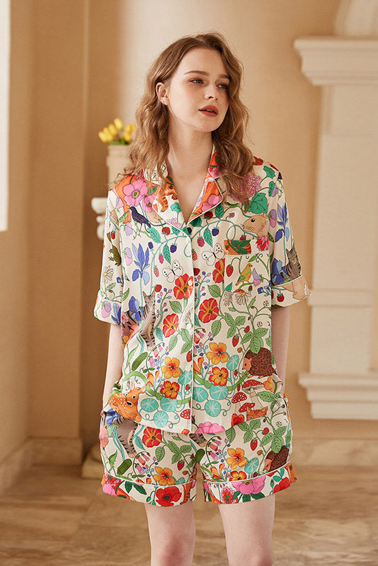 Set haine scurte din mătase de gheață cu imprimeu White Forest Garden