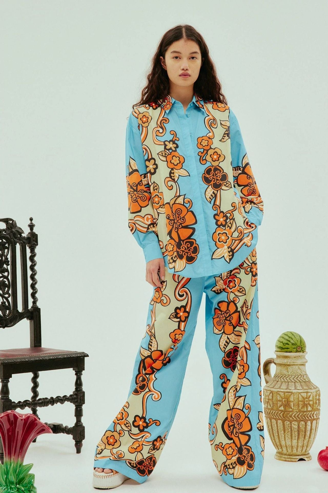 Set casual a vestibilità ampia con motivo floreale vivace