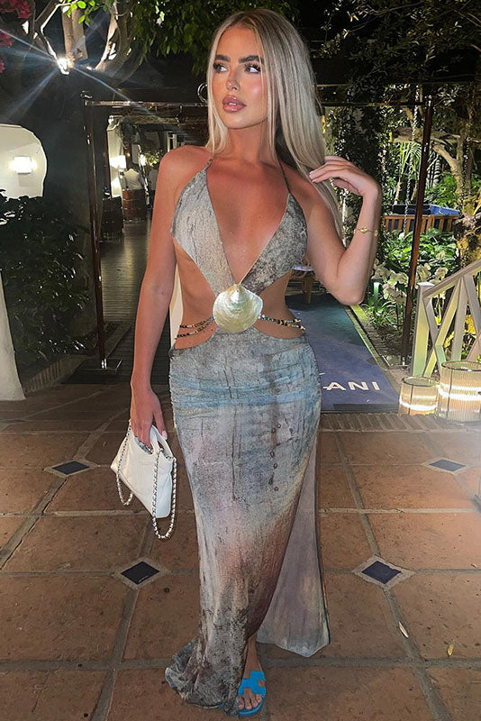 Rochie maxi din plasă Eve cu decolteu în formă de scoici