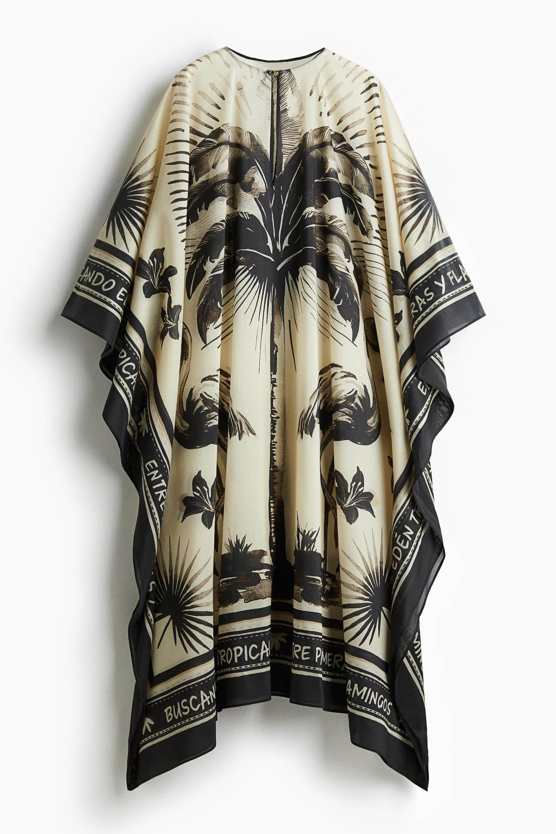 Jersey de mujer con corte entallado en color lechoso