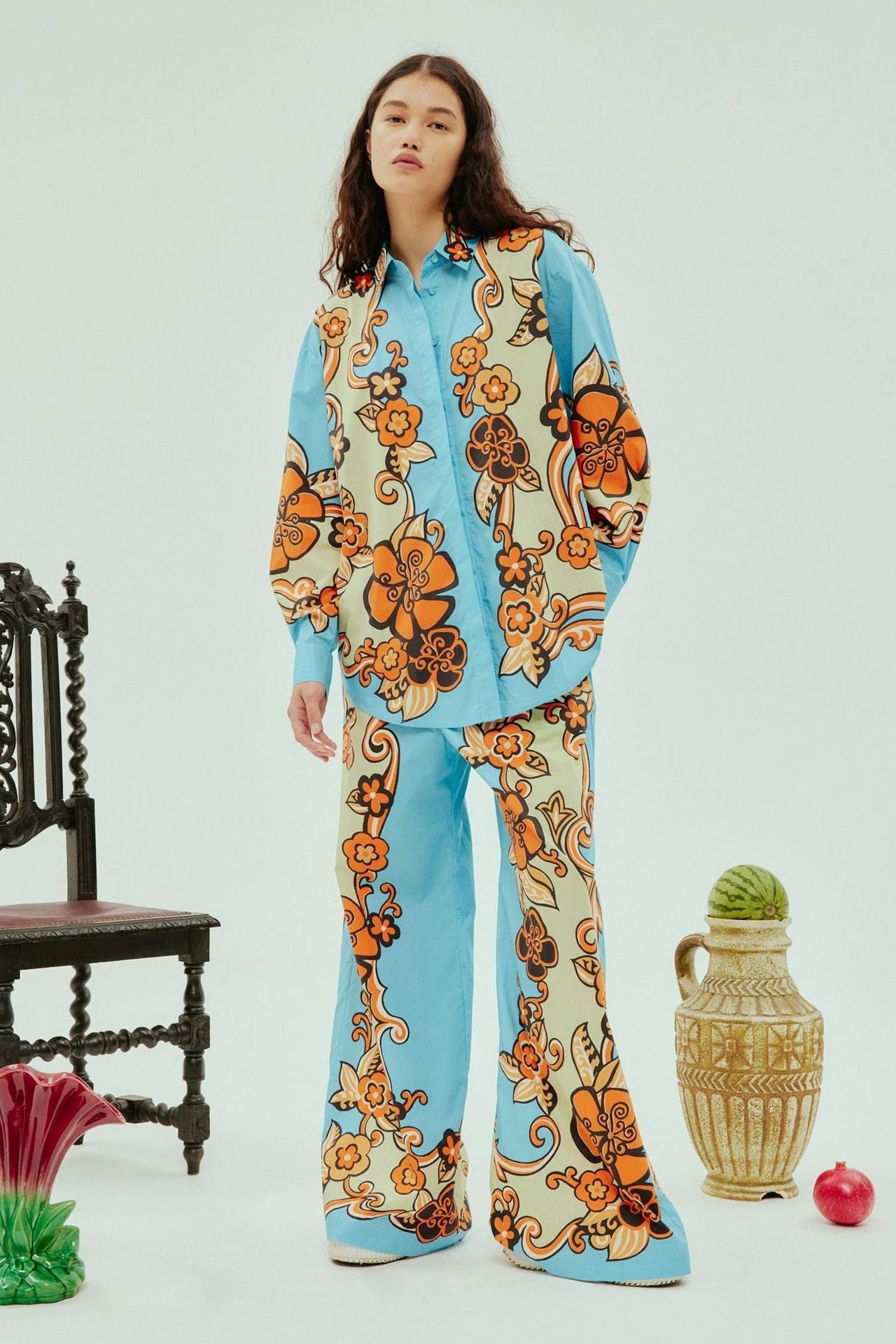 Set casual a vestibilità ampia con motivo floreale vivace