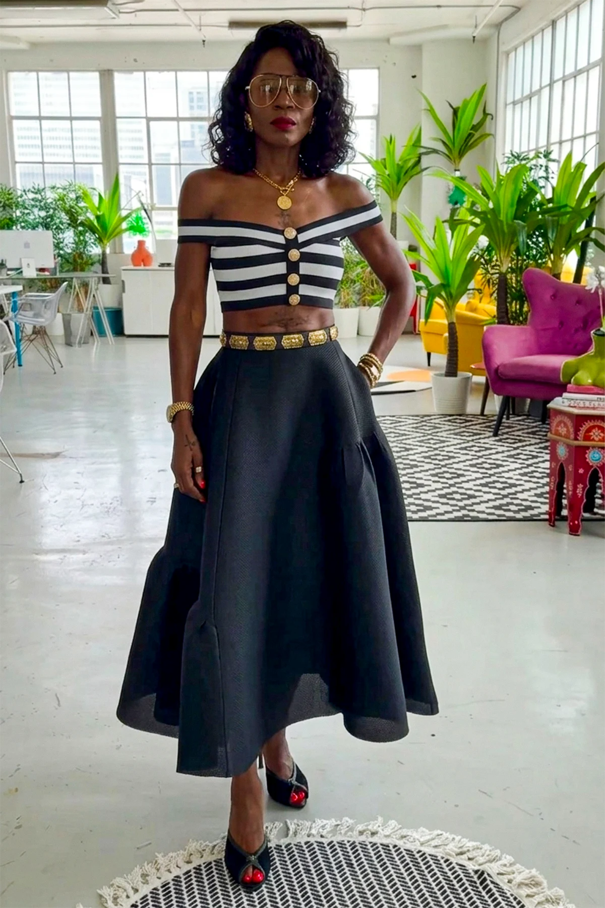 Gestreifte schëllerfräi Crop-Top & ausgestallte Midi-Rock Set