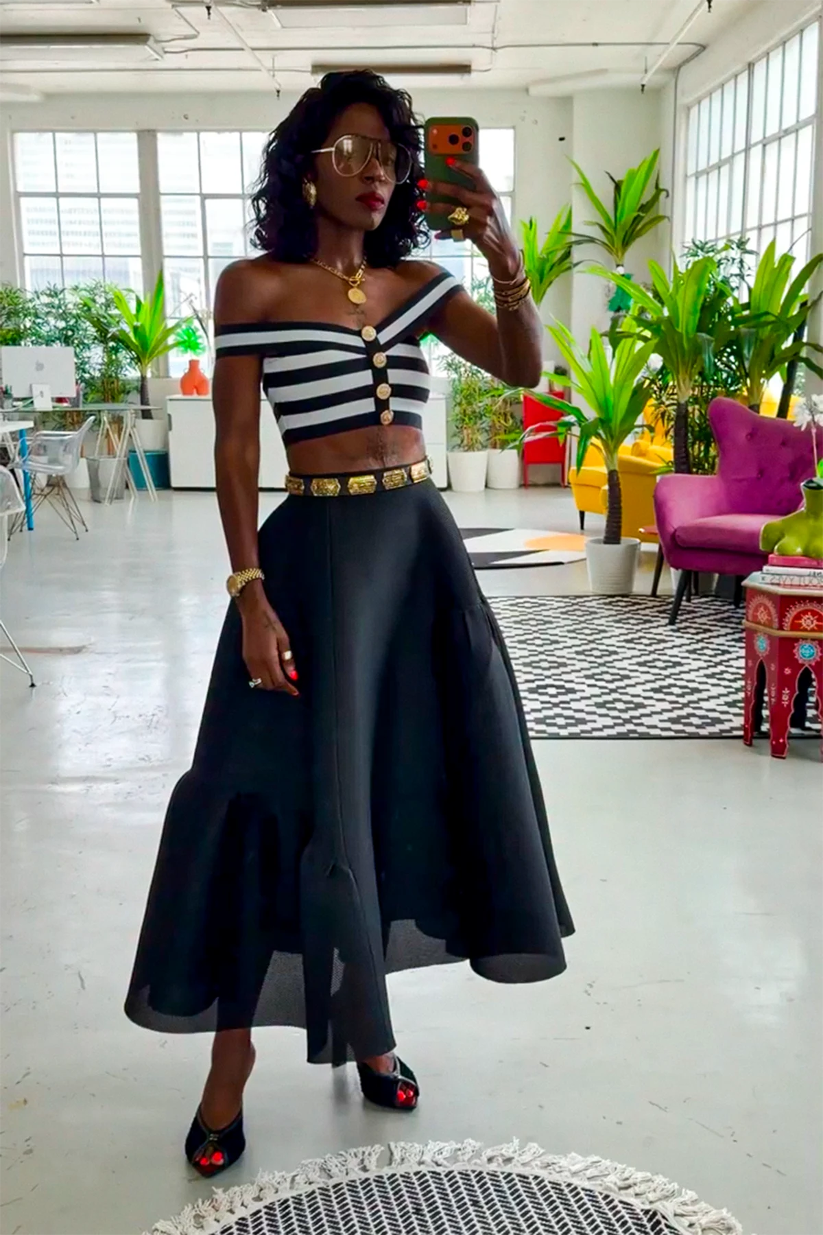 Gestreifte schëllerfräi Crop-Top & ausgestallte Midi-Rock Set