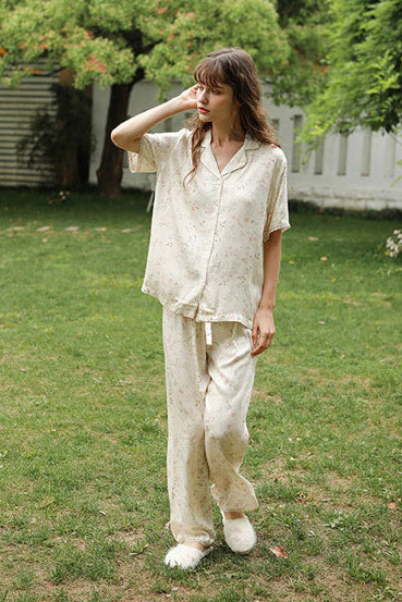 مجموعة بيجامة الأزهار ورقة الصفصاف