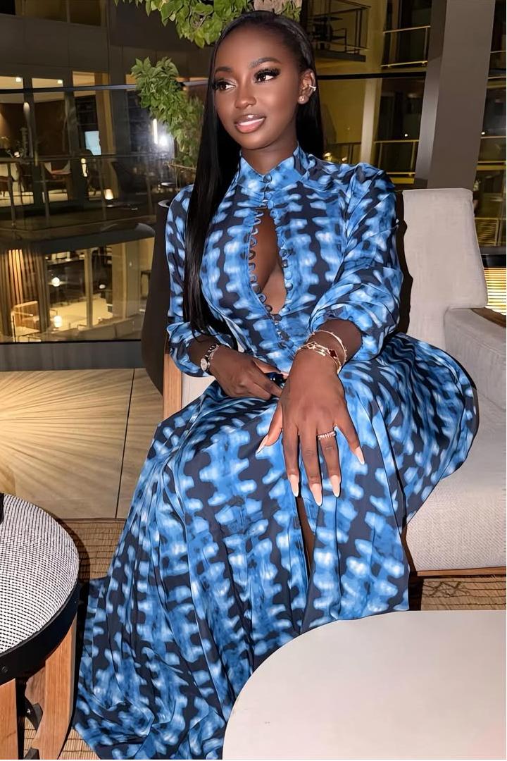 Blå tie-dye maxikjole med knapper foran