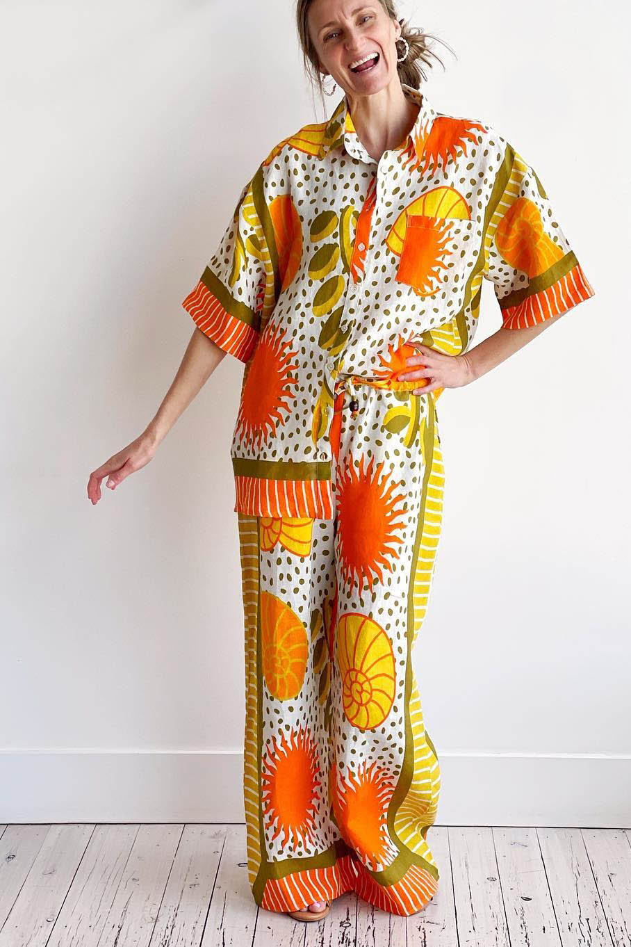 Wiosenno-letni kwiatowy zestaw casualowy