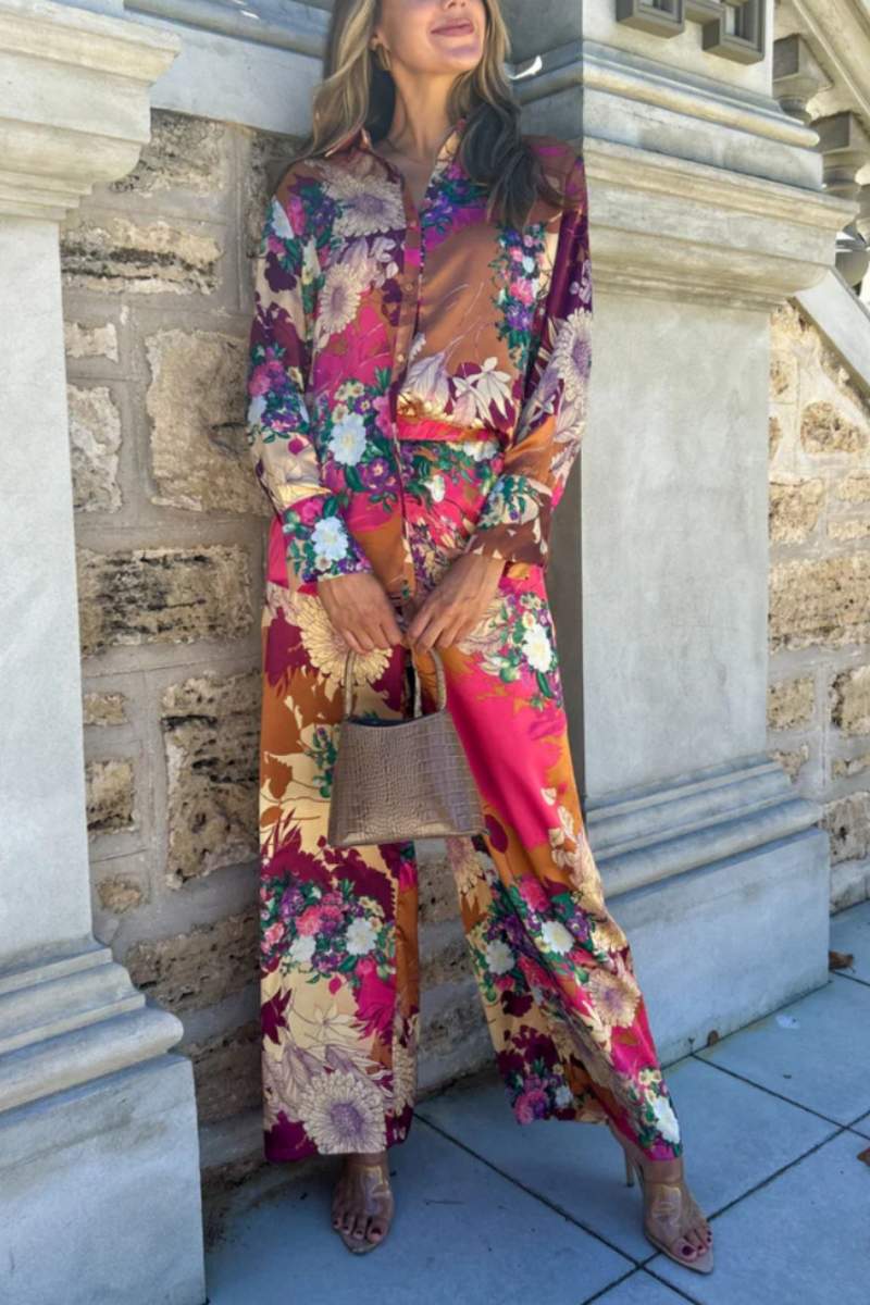 Blommig mjuk satinknappsats