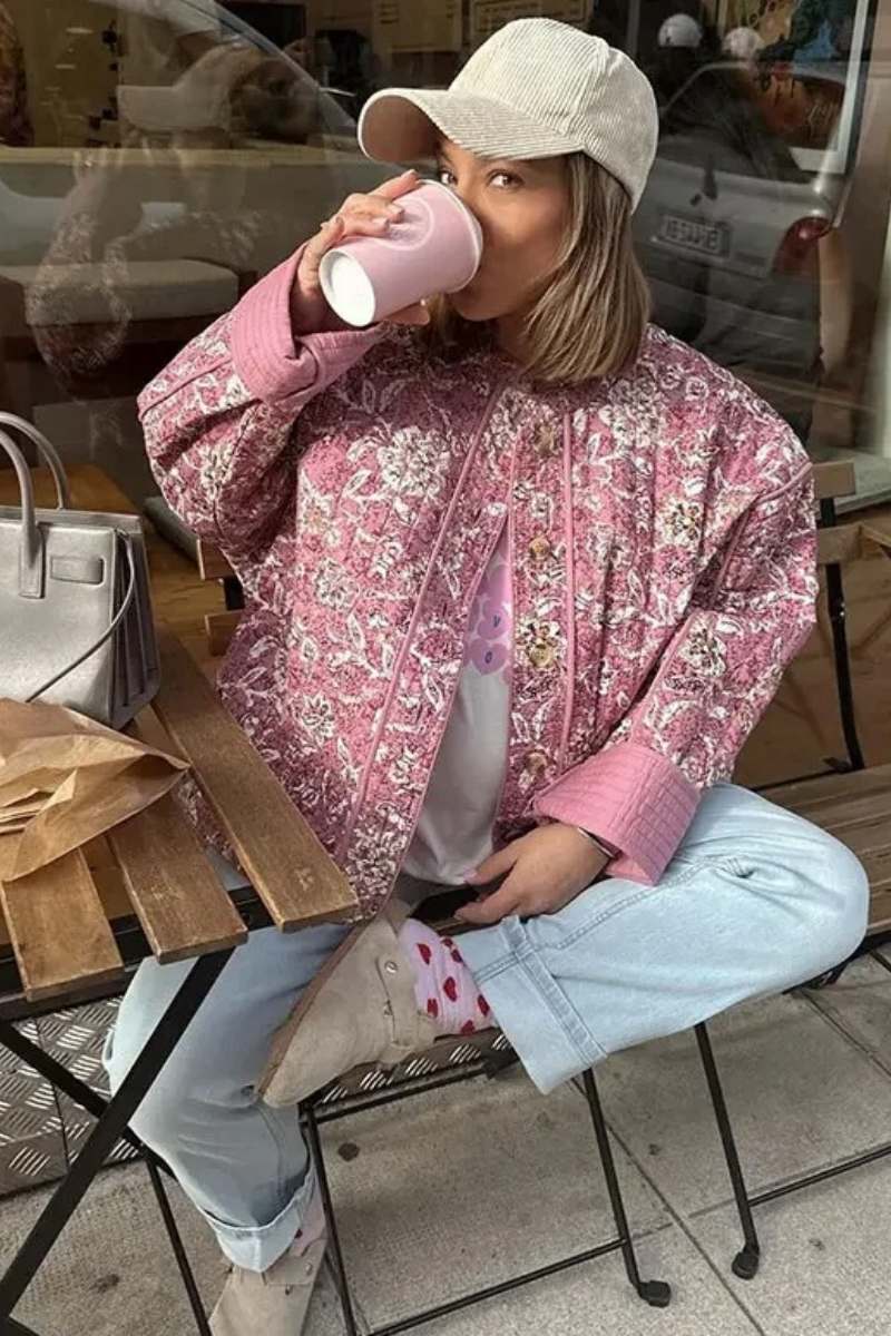 विंटेज फ्लोरल क्विल्टेड जैकेट