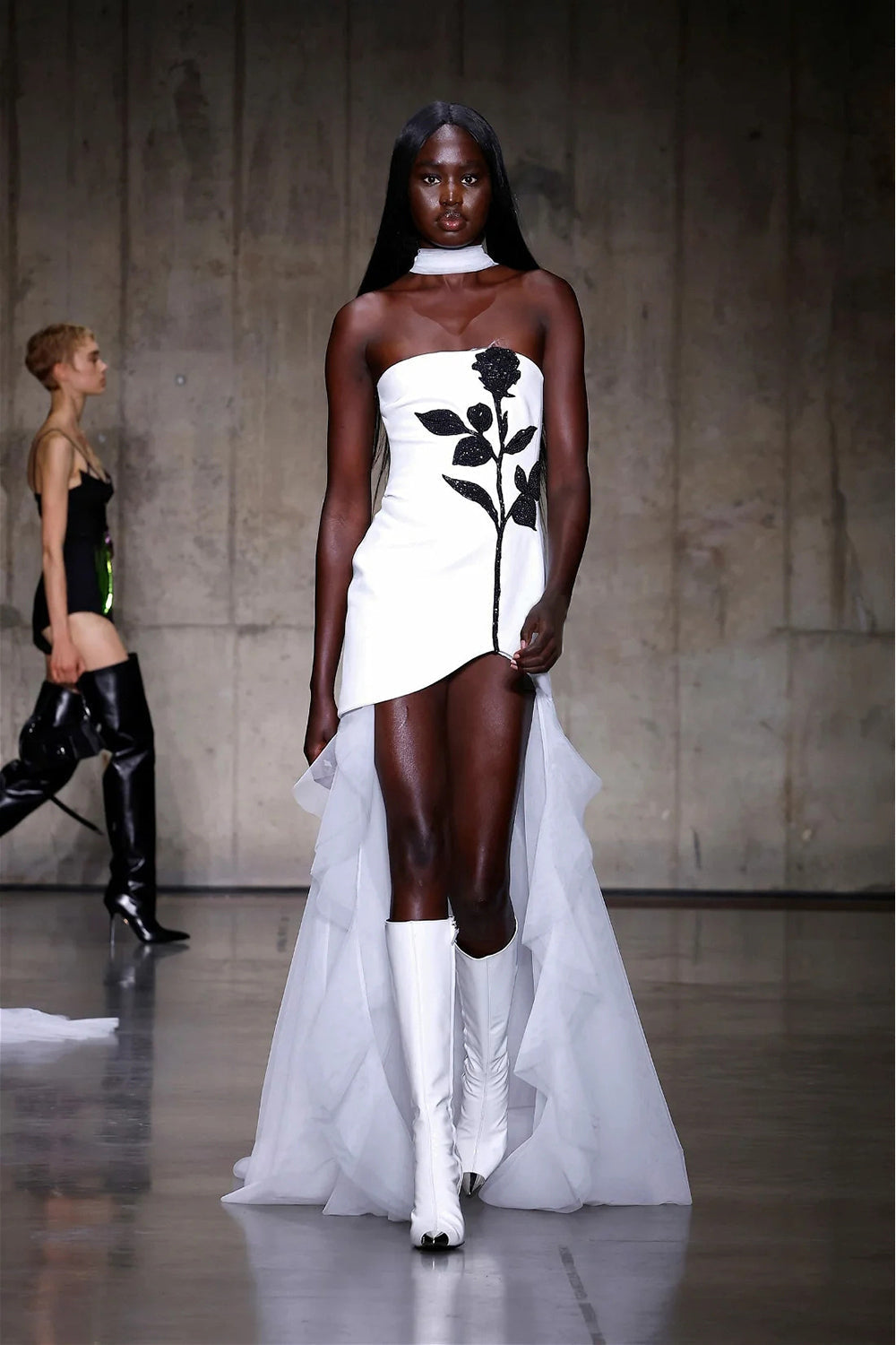 Veronica Strapless Crystal Embellishment Miniklänning