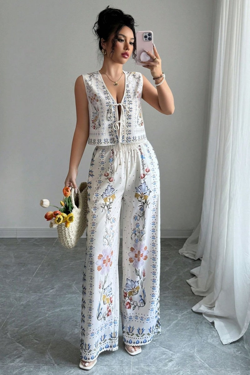 Completo Gilet con Laccio e Pantaloni a Gamba Larga – Stampa Celeste