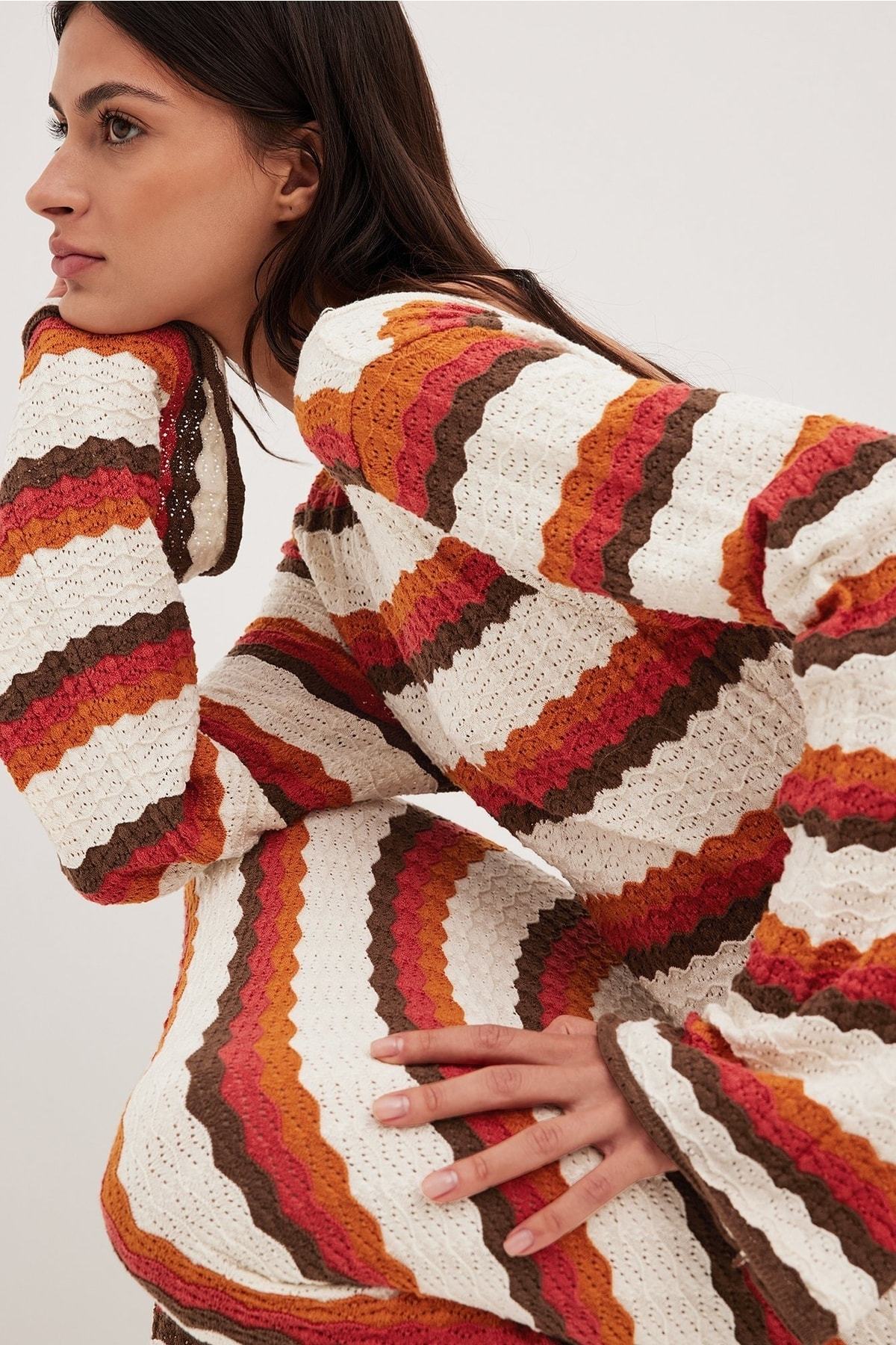 Calista Weaved Zigzag Sırtı Açık Uzun Örgü Elbise