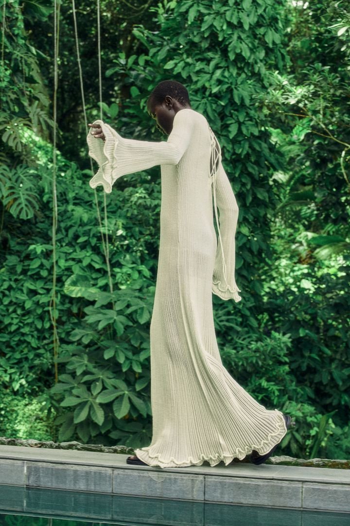 Clara Ruffle Långärmad Stickad Maxiklänning