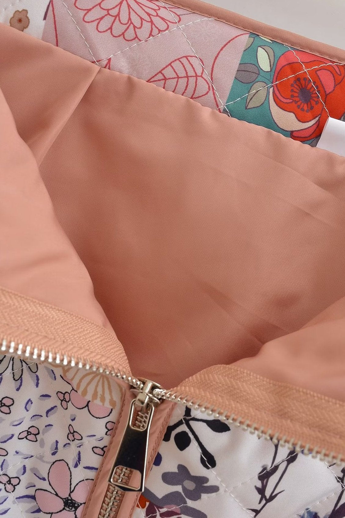 Σετ καπιτονέ στάμπα Dana