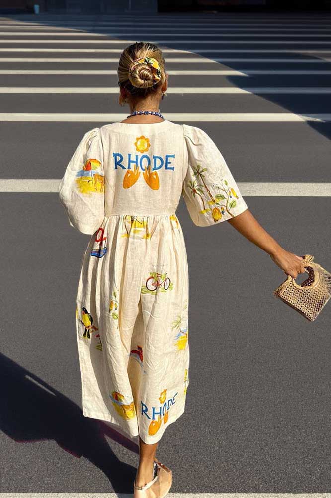 Tryckt midiklänning