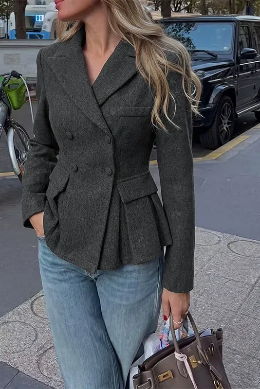 Blazer de cuadros con alas de ángel rojas con flecos