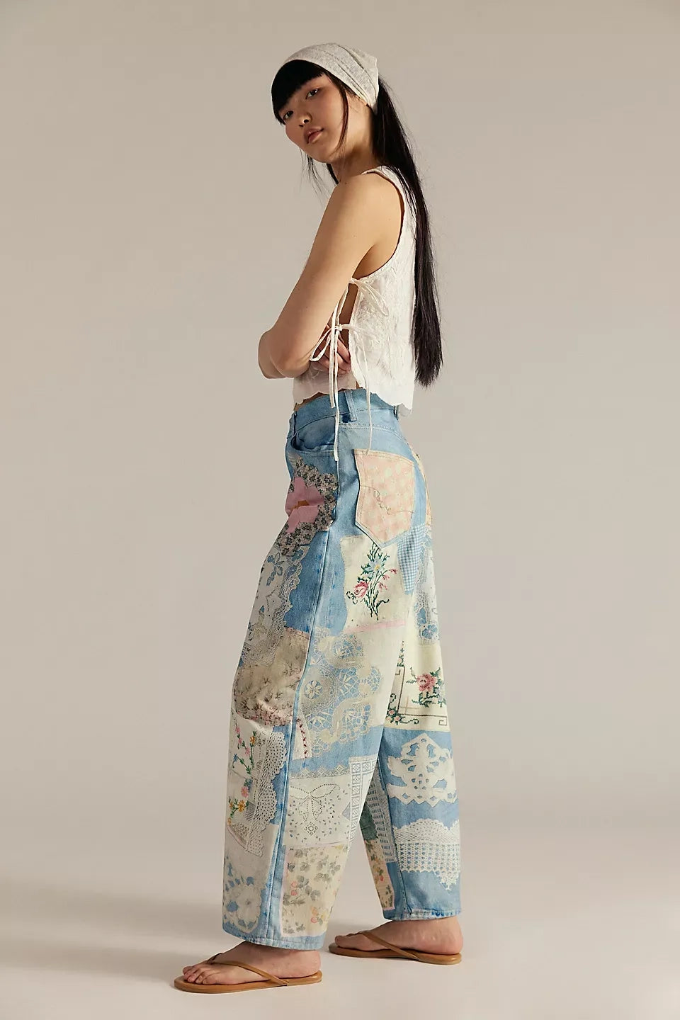 Floral gespléckte Print-Ewechbeen-Hosen