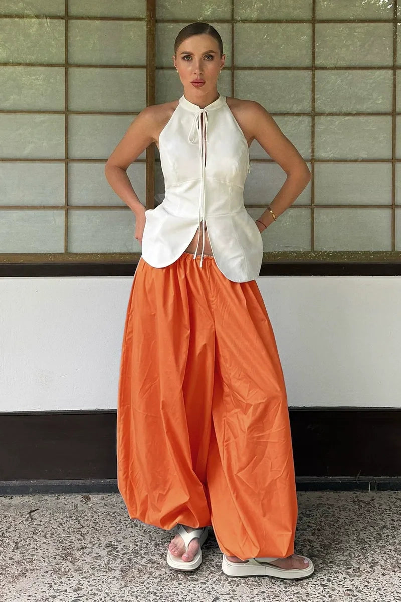Pantalon large à volants diagonaux