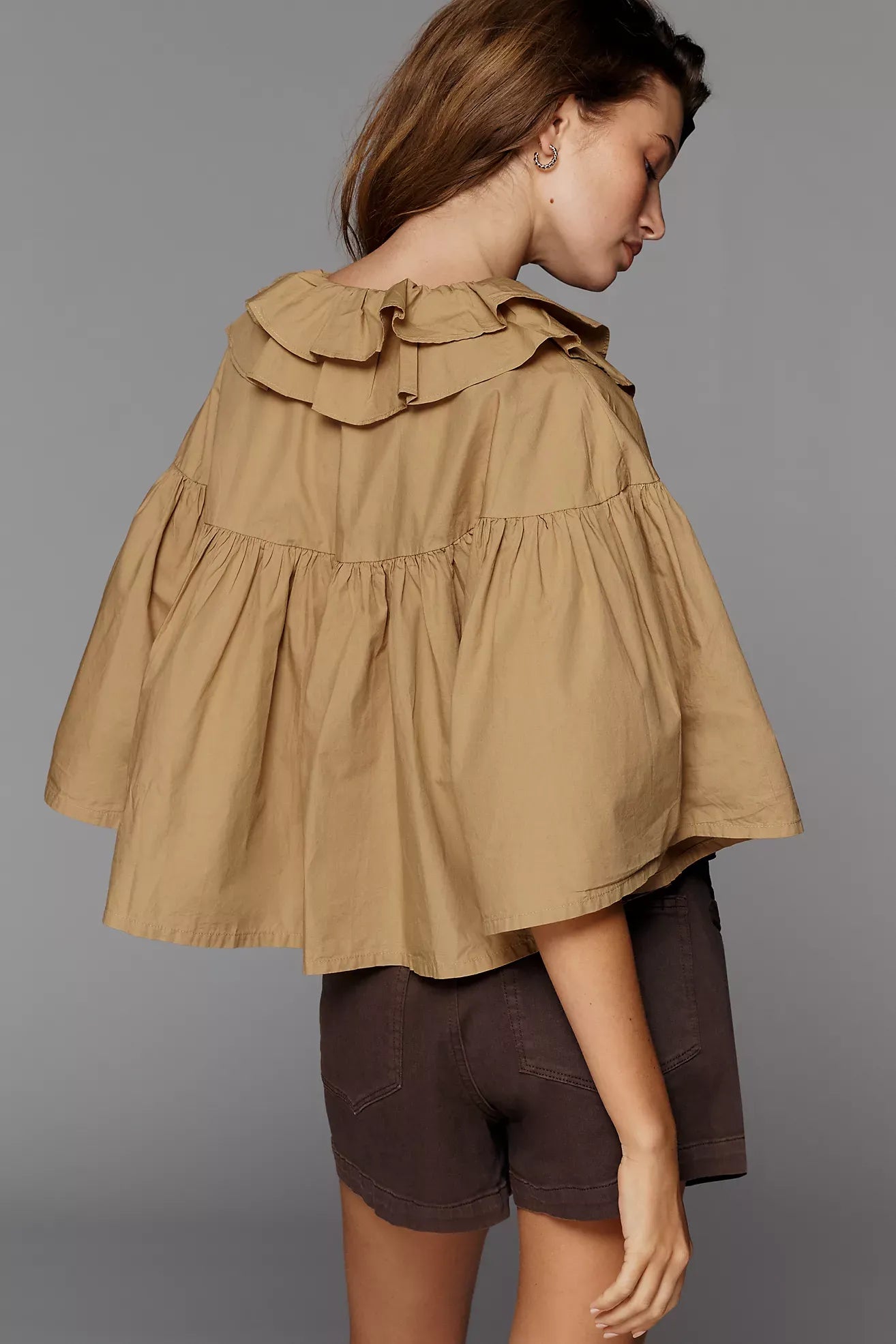 Khaki gekrauselte Blouse mat Halskraus, kuerz geschnidden