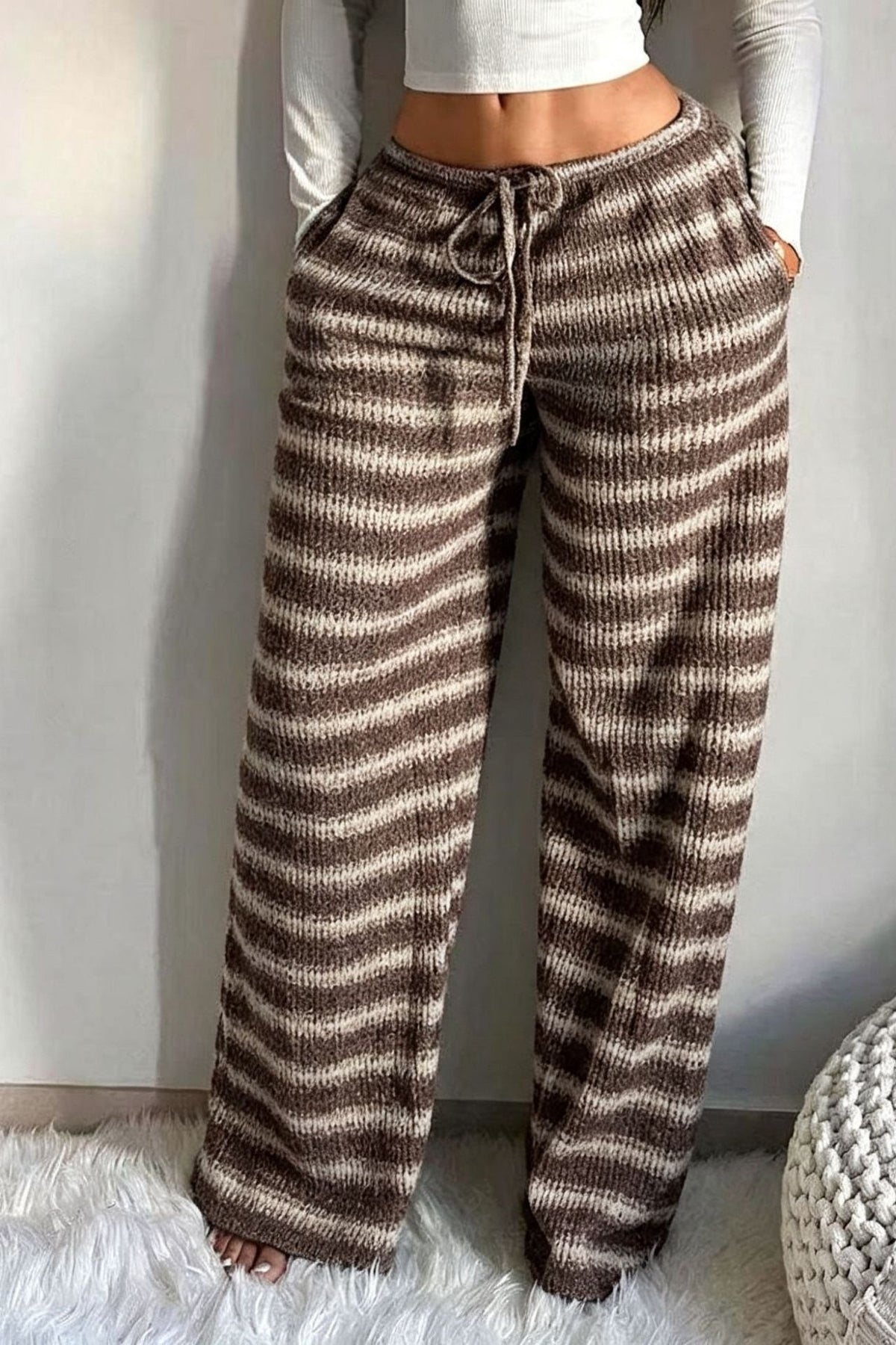 Wijde broek met diagonale ruches