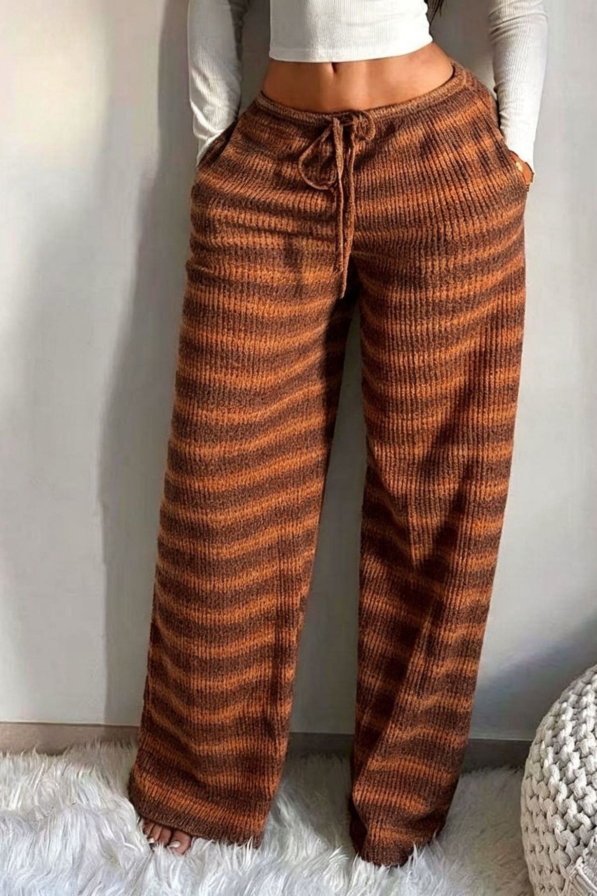 Wijde broek met diagonale ruches