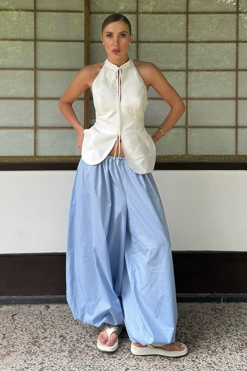 Pantalon large à volants diagonaux