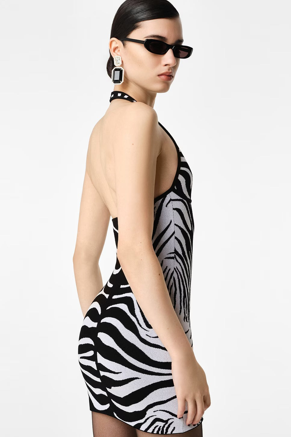 Mini-Kleed mat Zebra-Print, Halter-Kraang, oppenem Réck a figurbetounter Passform