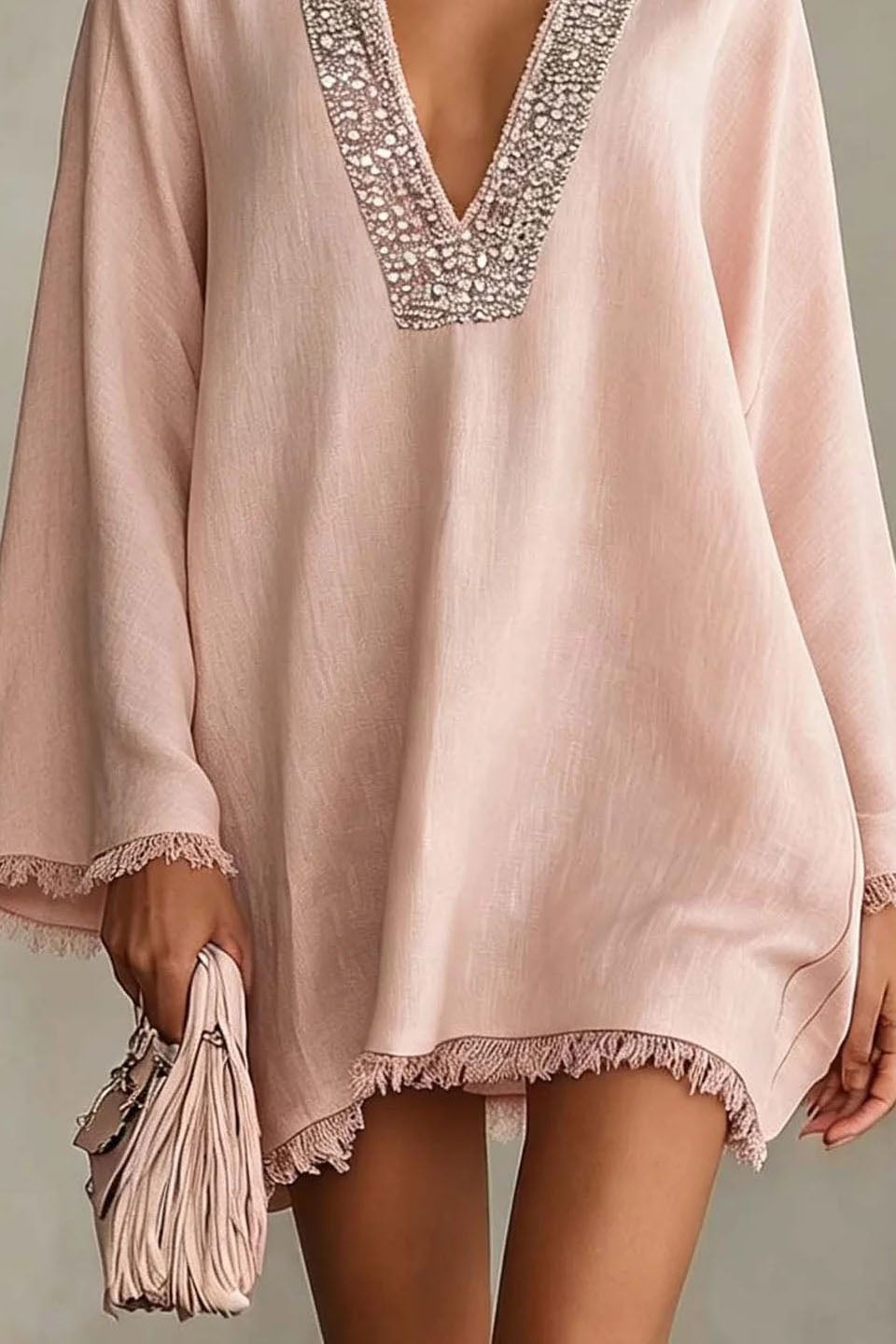 Abito lungo a linea A in tulle incrociato, senza tempo ed elegante