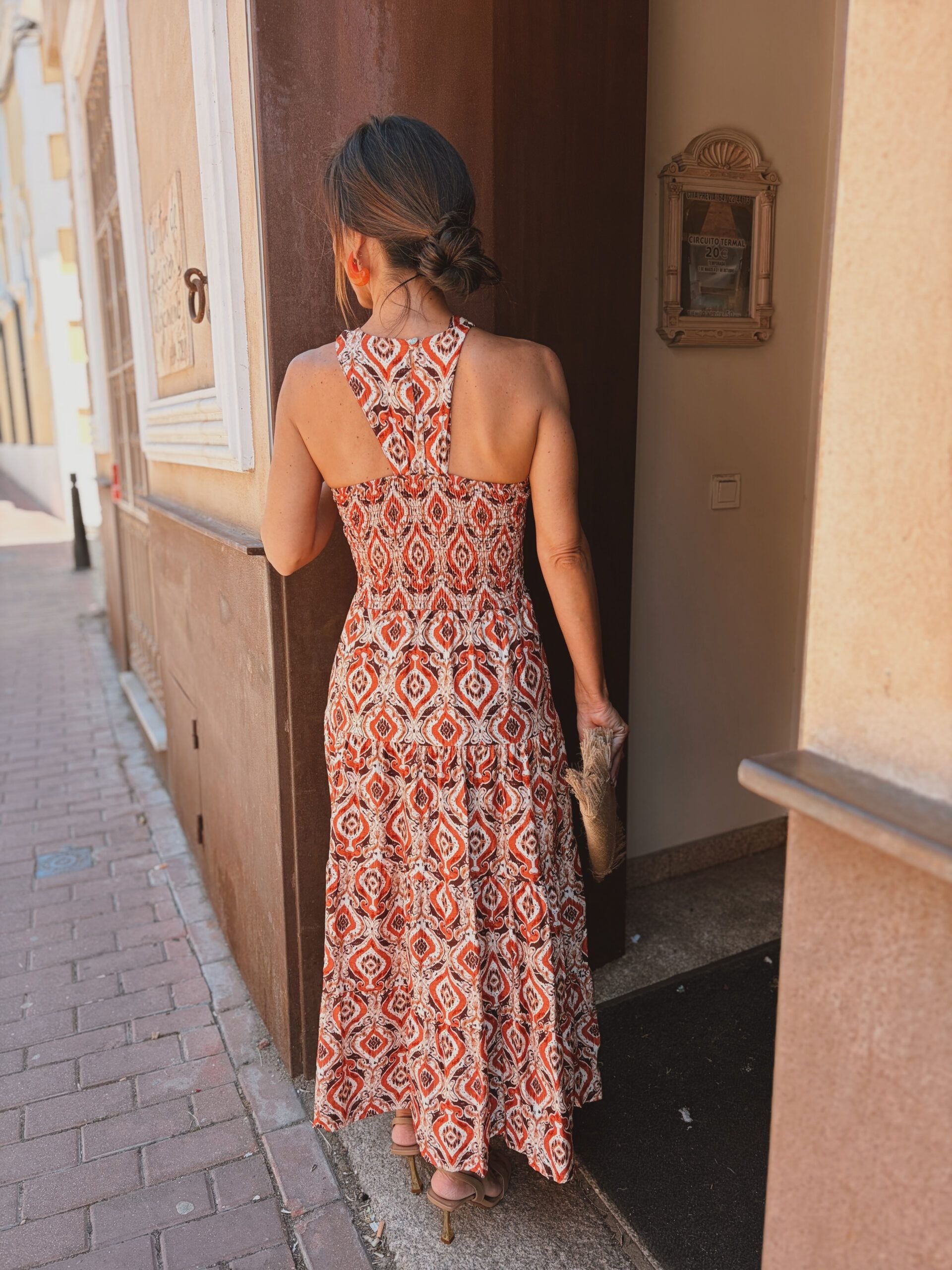 Abito Midi a Balze con Scollo all'Americana Geometrico