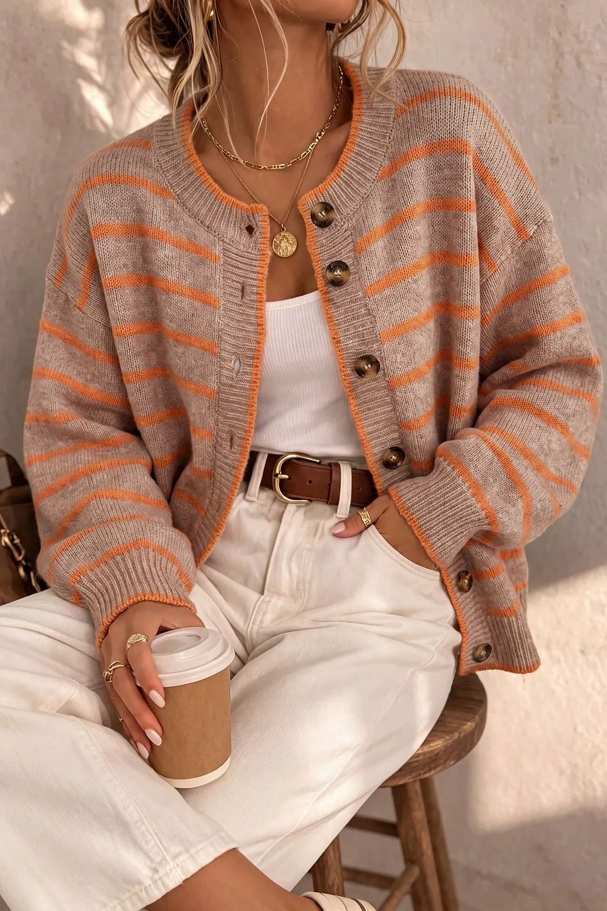Cardigan lavorato a maglia ispirato all'arte