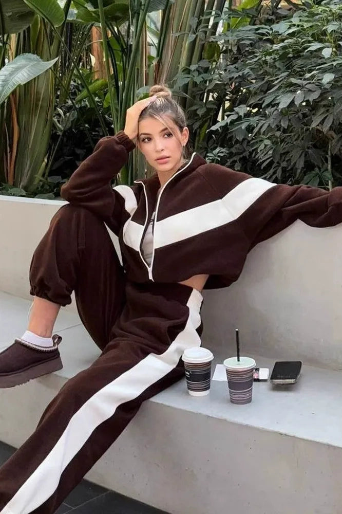 Vintage braunes Samt-Hoodie- und locker sitzendes Hosen-Set (inkl. Gürtel)