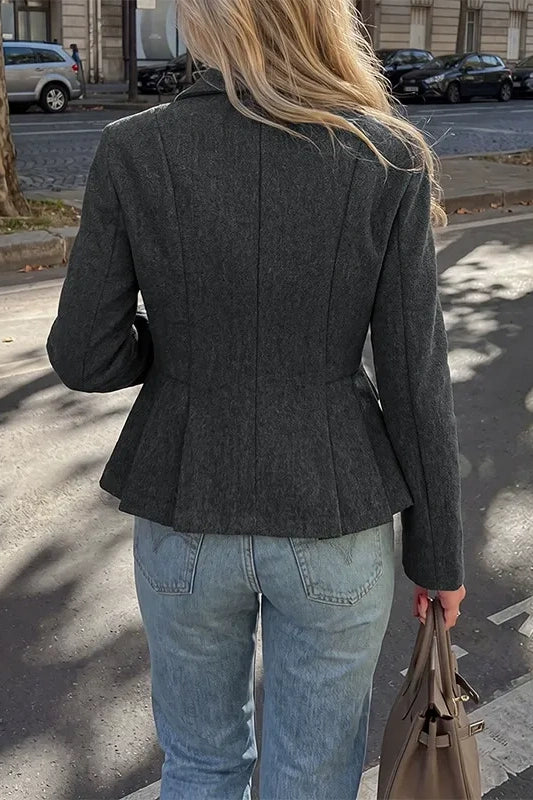 Blazer de cuadros con alas de ángel rojas con flecos