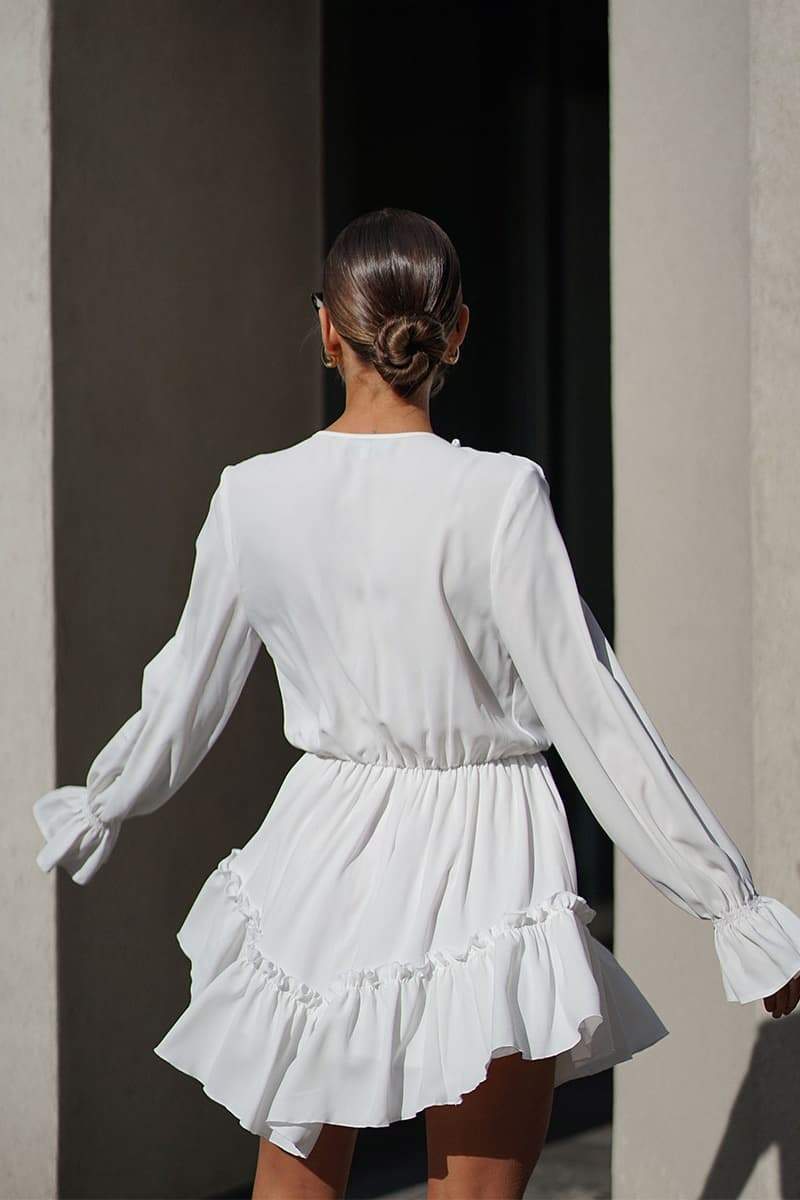 Sharon V-ringad volang miniklänning