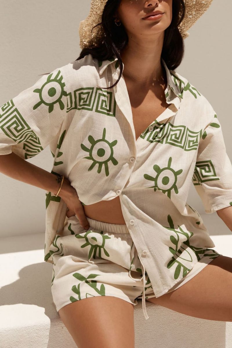 Ensemble deux pièces short ample imprimé fête de vacances