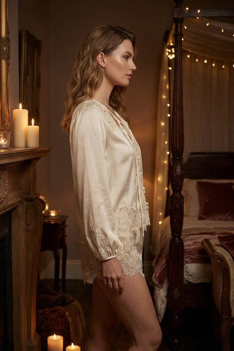 Spitzenbesetztes Satin-Pyjama-Set